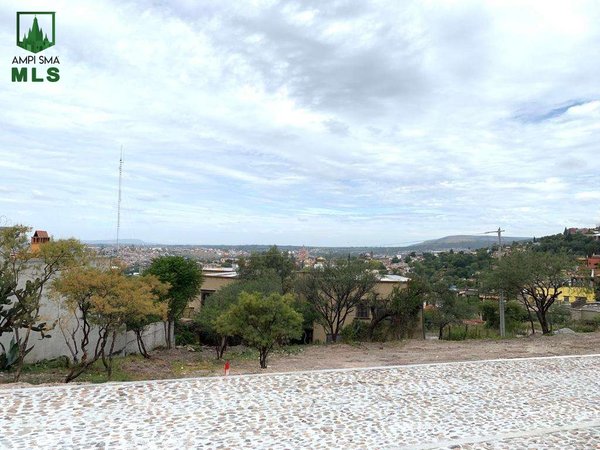 Lot 1 - Lot 2