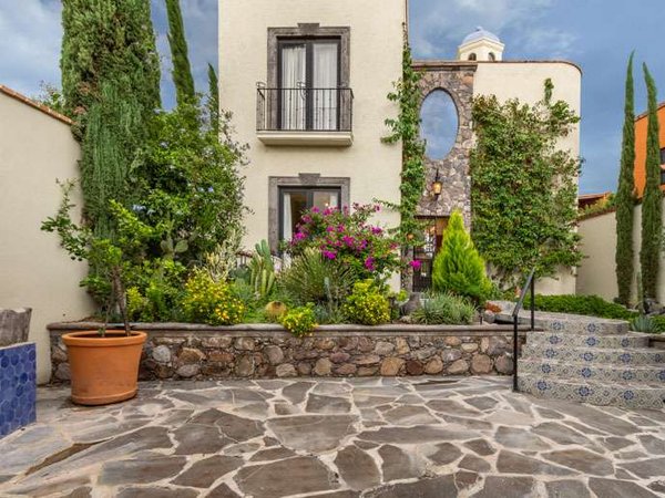 Casa Pacifica