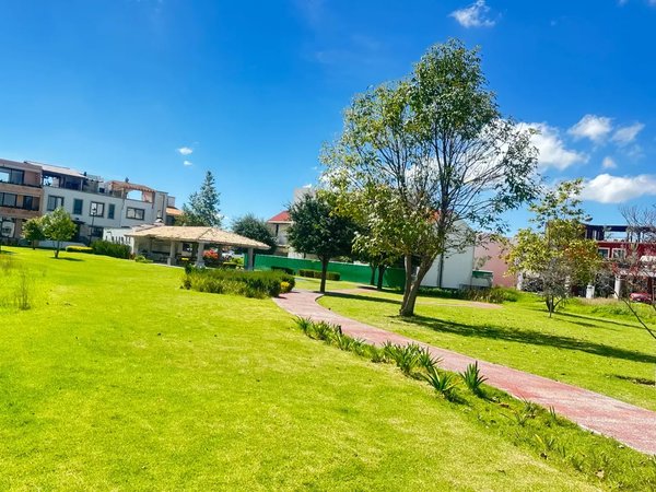 Terreno En Venta En Zirandaro Xampo De Golf