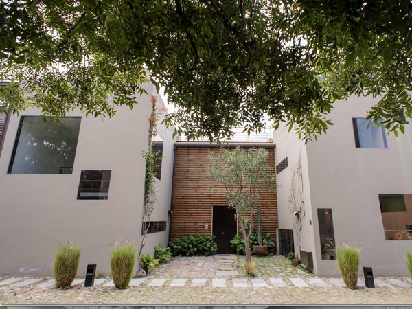 Casa Jaclyn – $4,200 USD per month (All Inclusive) 3 bedroom fully furnished in the gated community 