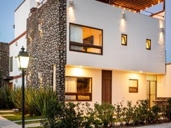 Casa Luna