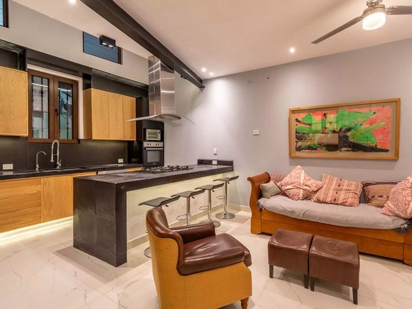 The Corner Loft House