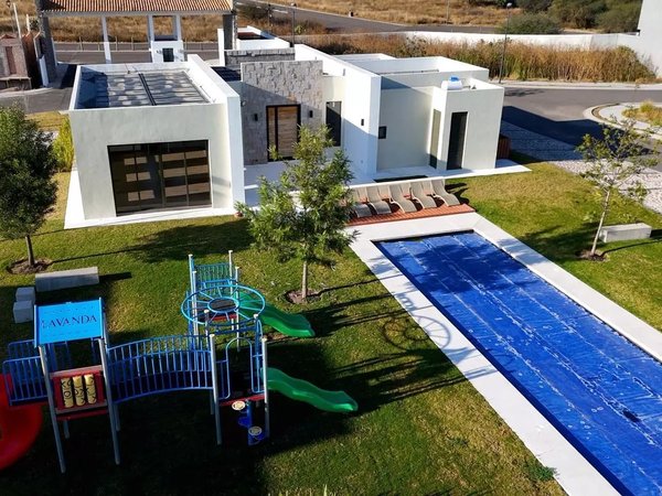 Terreno duplex Zirandaro