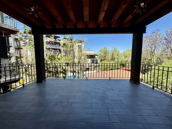 3-Bedroom Apartment in La Escondida | Garden Views & Long-Term Rental