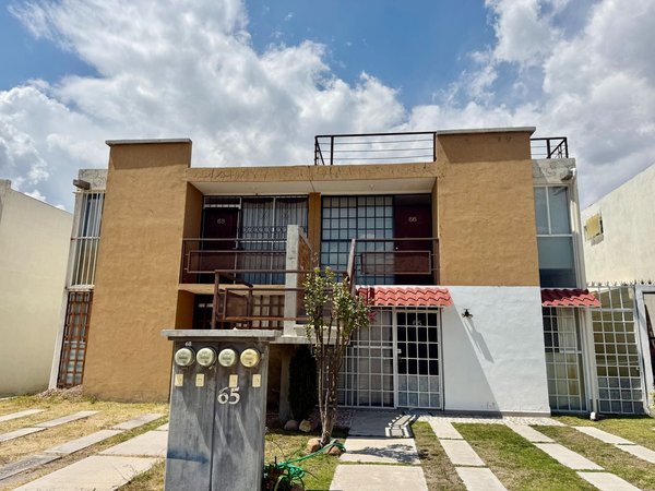 VENTA DEPARTAMENTO 66 PA LA VISTA