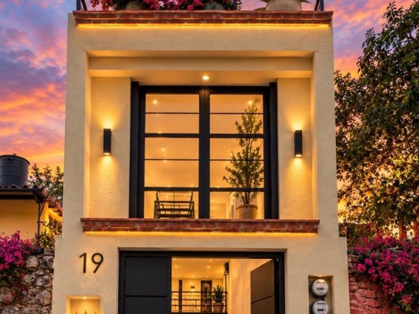 Luna Condominium 19A