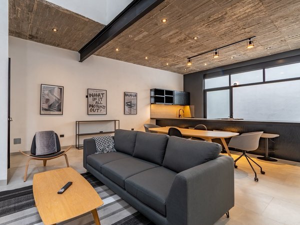 BLACK LOFT SAN ANTONIO AVAILABLE