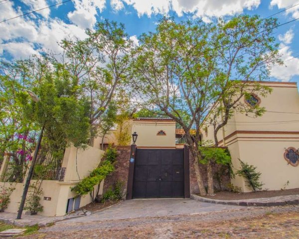 Villa de Los Frailes – San Miguel de Allende real estate