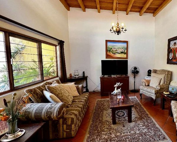 Casa Potranca en el Parque Guadiana – San Miguel de Allende real estate