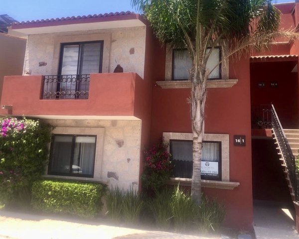 Escápate al Secreto: Condo de 2 Recámaras en Renta  – San Miguel de Allende real estate