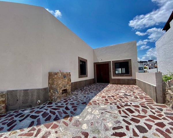 Casa de oportunidad en venta a tan solo 8 minutos al centro! – San Miguel de Allende real estate