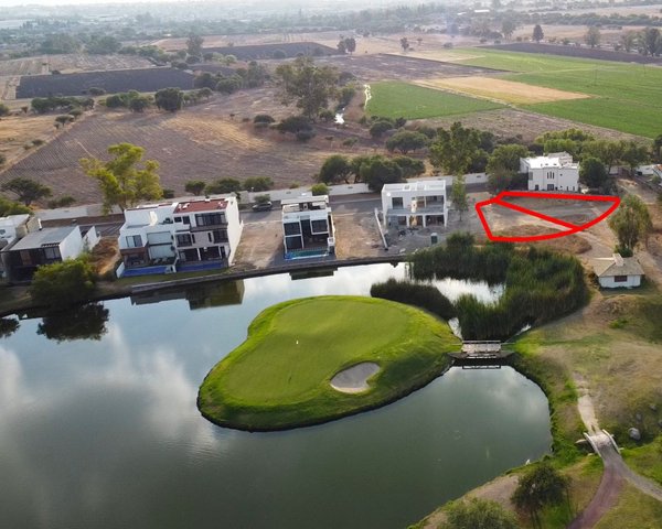 TERRENO A PIE DEL CAMPO DE GOLF EN ZIRÁNDARO - SAN MIGUEL DE ALLENDE – San Miguel de Allende real estate