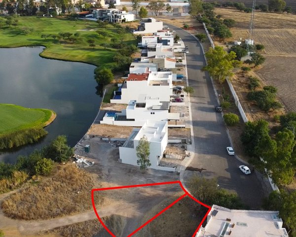 TERRENO A PIE DEL CAMPO DE GOLF EN ZIRÁNDARO - SAN MIGUEL DE ALLENDE – San Miguel de Allende real estate
