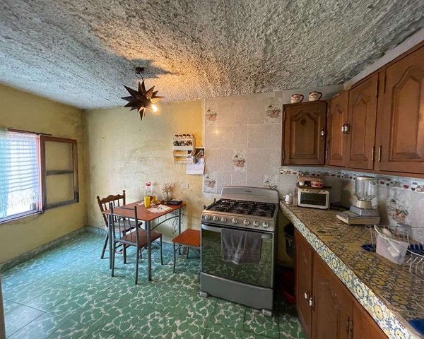 7501 Callejon Del Beso Fixer Upper. – San Miguel de Allende real estate