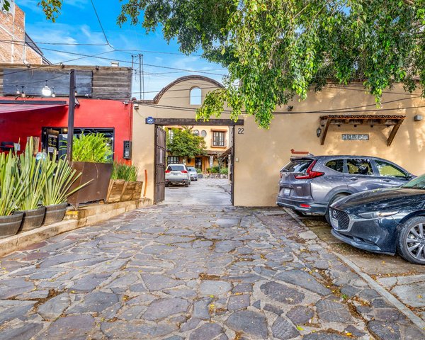 Salida a Celaya – San Miguel de Allende real estate