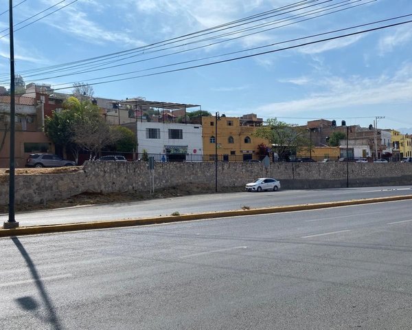 Edificio Comercial Olimpo 21 – San Miguel de Allende real estate