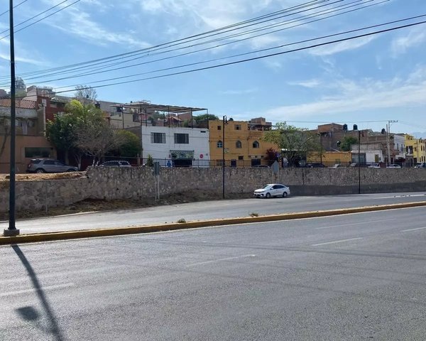 Edificio Comercial Olimpo 21 – San Miguel de Allende real estate