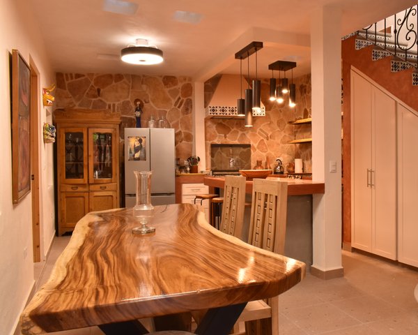 Casa Lima - Colorida casa con acabados modernos y coloniales – San Miguel de Allende real estate