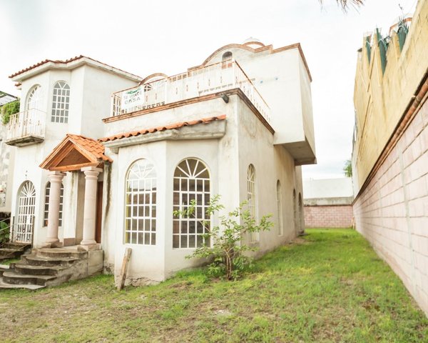 CASA EN VENTA PARA REMODELAR, VILLA DE LOS FRAILES – San Miguel de Allende real estate