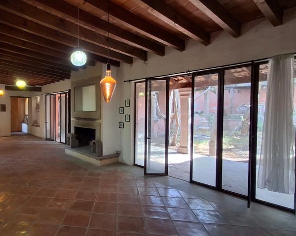 Casa De Una sola planta para renovar en villa de los frailes – San Miguel de Allende real estate