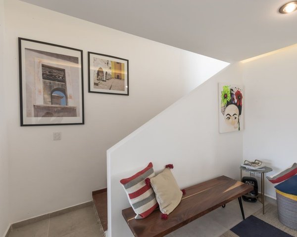 Oleo Picasso 8 – San Miguel de Allende real estate