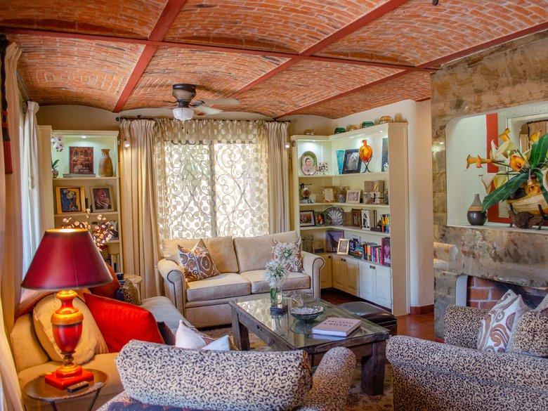 Casa Bella — 2 photos