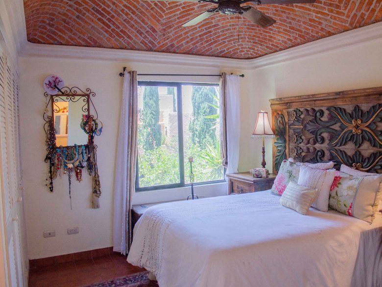 Casa Bella — 16 photos