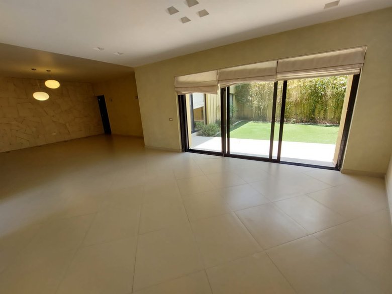 Mexican Contemporary home — 2 photos