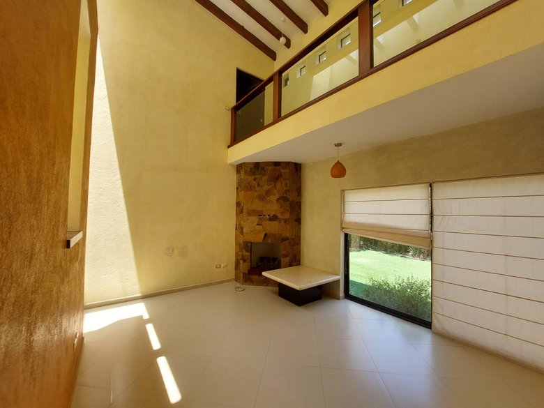 Mexican Contemporary home — 3 photos