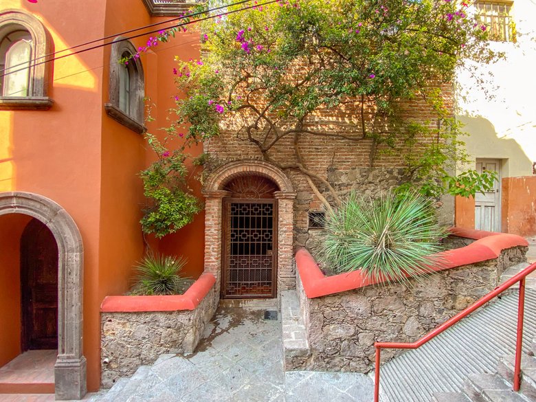 CASA LYNN - Available from October - Dec 2026 — 2 photos