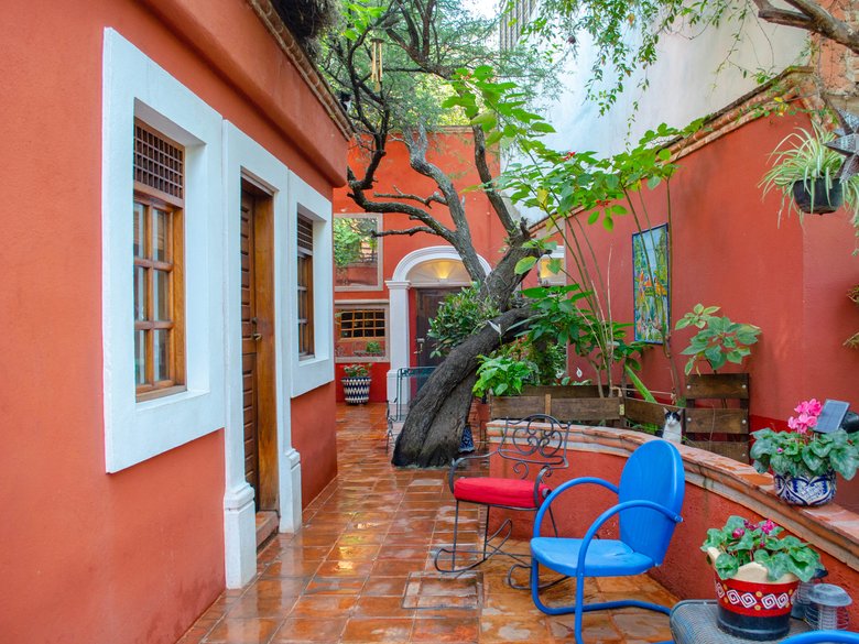 CASA LYNN - Available from October - Dec 2026 — 8 photos