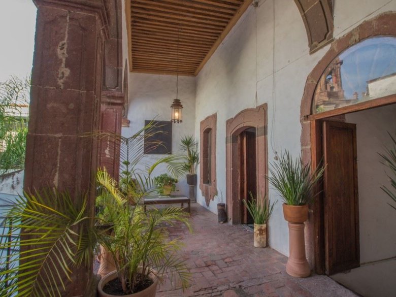 Casa de las Diligencias — 4 photos