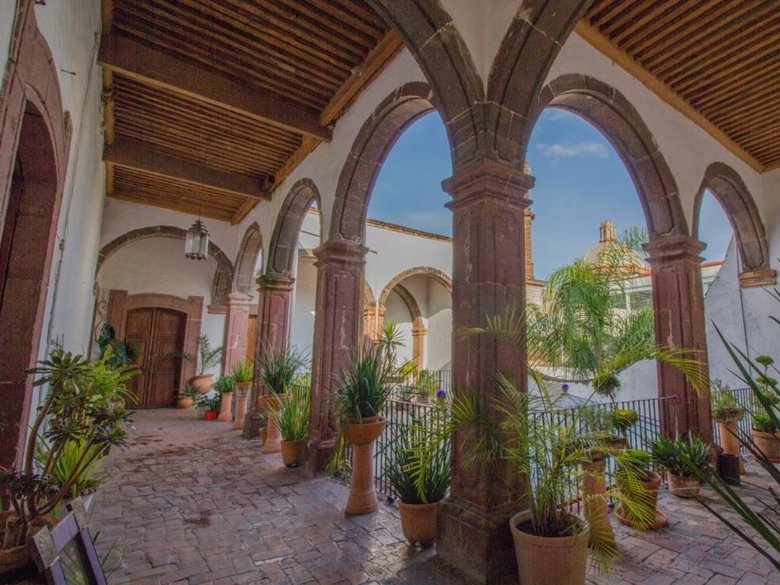 Casa de las Diligencias — 3 photos