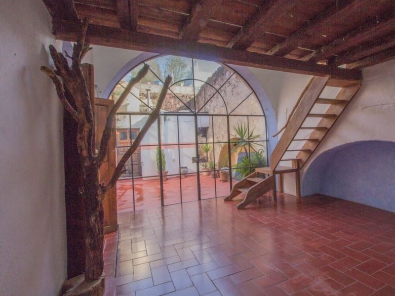 Casa de las Diligencias — 29 photos
