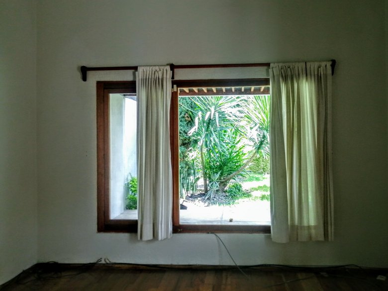 Luminous house in Guadiana. ($2750 usd monthly rental) — 3 photos