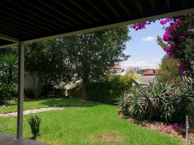 Luminous house in Guadiana. ($2750 usd monthly rental) — 21 photos