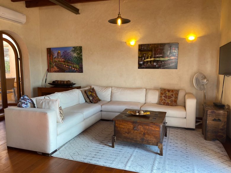 Fully Furnished Centro Condo Steps from the Iconic Parroquia — 8 photos