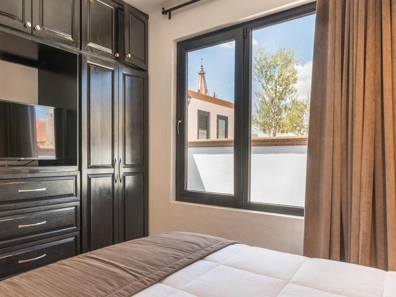 Luxury Casa Sollano for Rent in the Heart of San Miguel — 5 photos