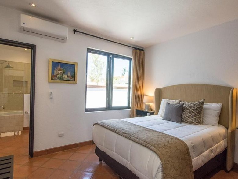 Luxury Casa Sollano for Rent in the Heart of San Miguel — 24 photos