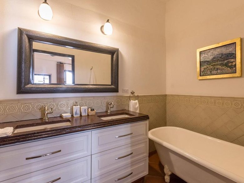 Luxury Casa Sollano for Rent in the Heart of San Miguel — 14 photos