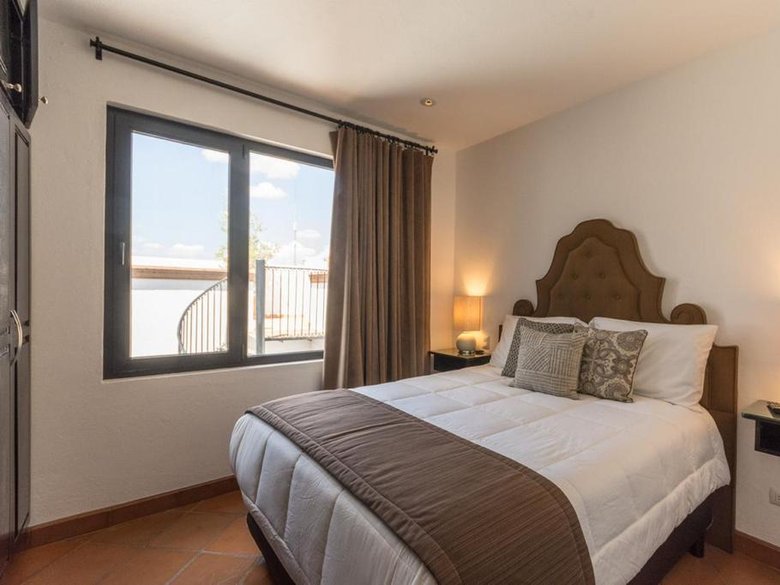 Luxury Casa Sollano for Rent in the Heart of San Miguel — 6 photos