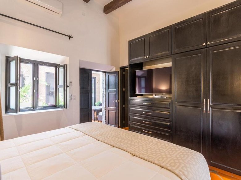 Luxury Casa Sollano for Rent in the Heart of San Miguel — 15 photos