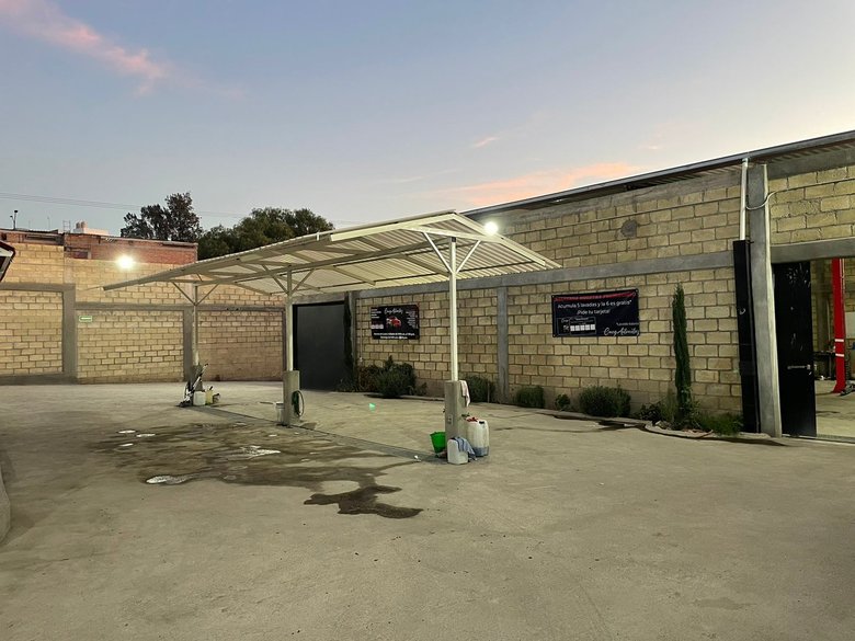 Commercial warehouse in Libramiento Manuel Zavala — 5 photos