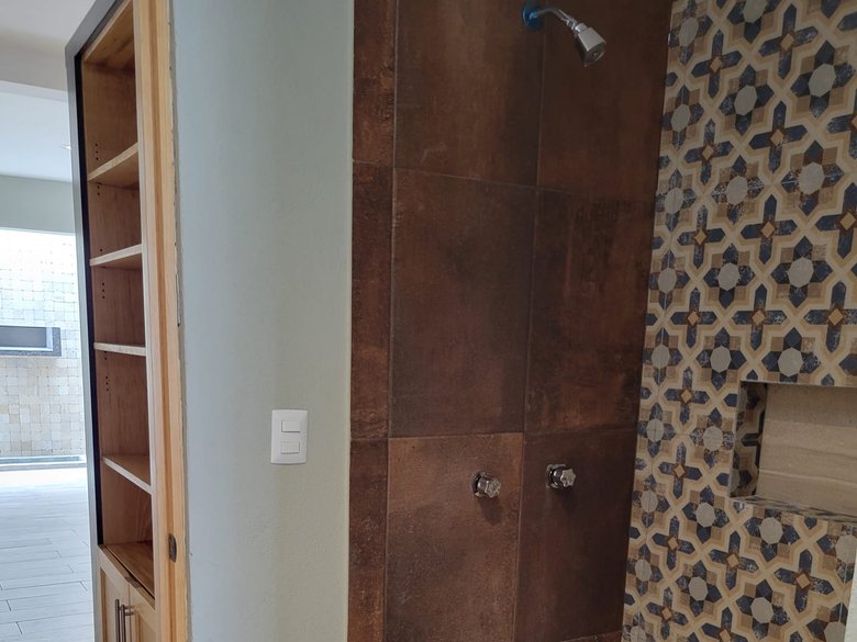 Apartment for rent in Las Brisas. Unfurnished AVAILABLE — 14 photos