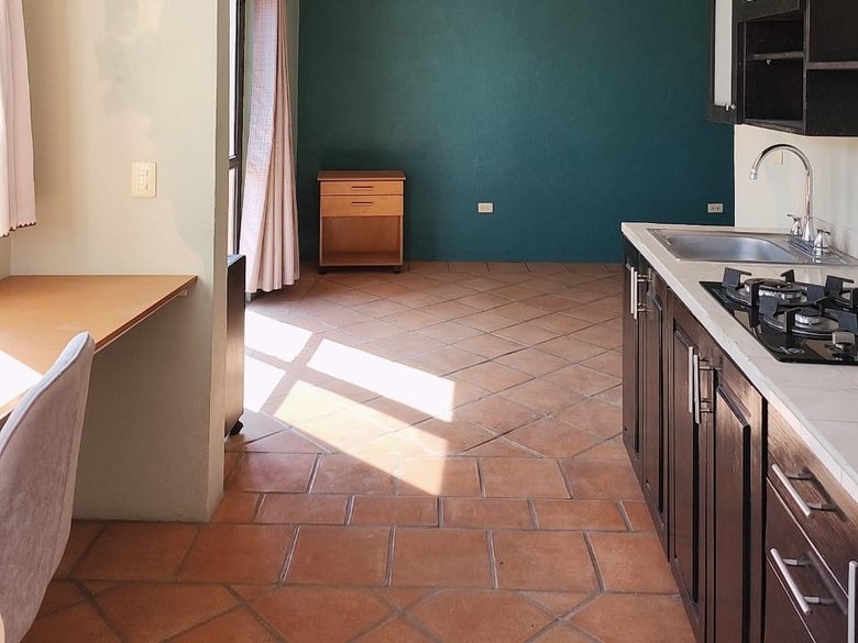 OFF MARKET - LOS OLIVOS — 20 photos