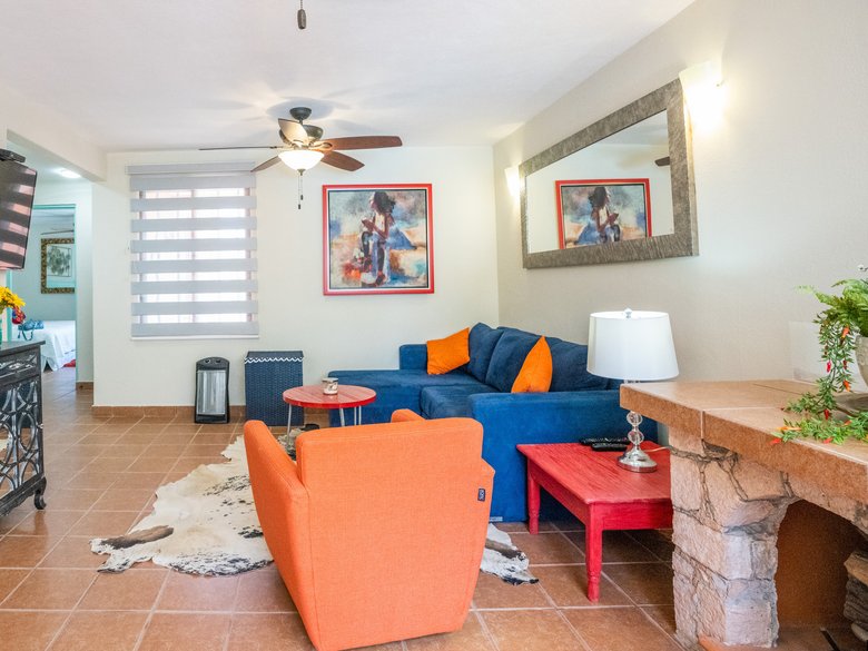 CASA VILLAS AVAILABLE on October 1, 2026 — 10 photos