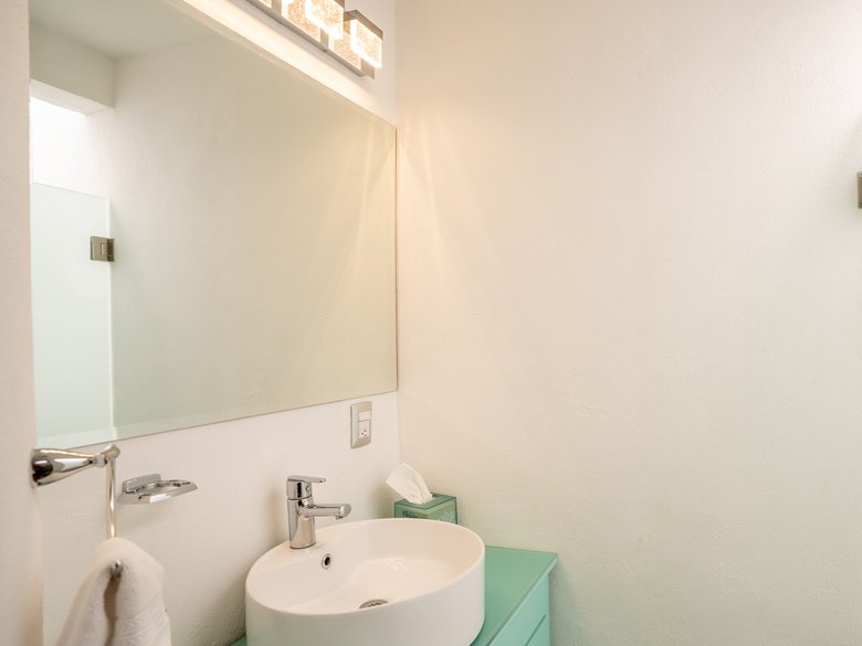 CASA VILLAS AVAILABLE on October 1, 2026 — 5 photos