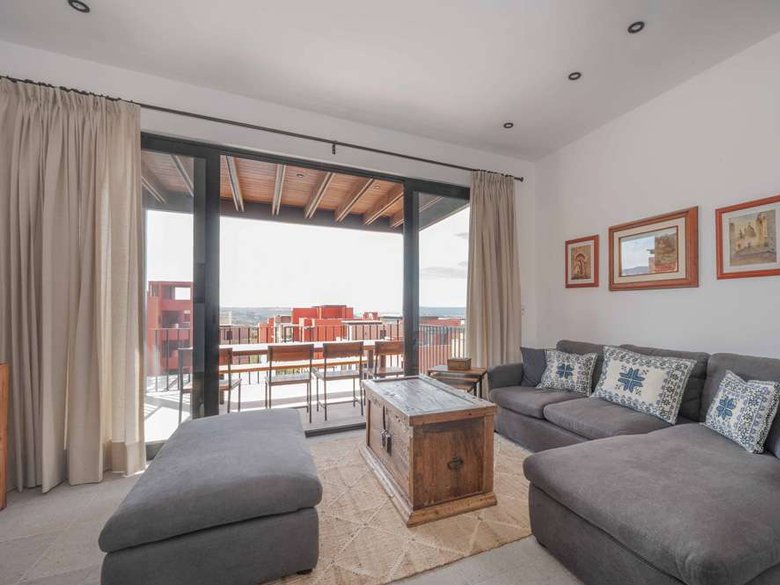 Turnkey - Condo Cielo — 1 photos