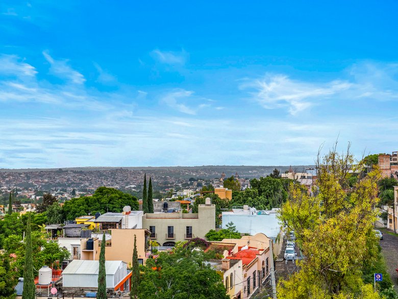 AVAILABLE LUXURY CONDO CARACOL — 22 photos