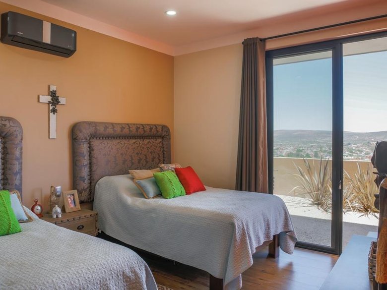 Beautiful Casa Iliana for Rent in Mesa del Malanquin (Available 2026) — 13 photos